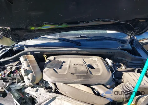 2019 Jeep Grand Cherokee Upland 4X4 z USA, uszkodzony, nr VIN 1C4RJFAG1KC808183